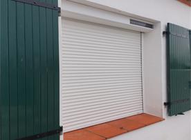 Installation volet roulant solaire Installation volet roulant solaire - 212COM