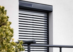 Créez votre oasis d'ombre parfaite avec nos stores bannes dè Créez votre oasis d'ombre parfaite avec nos stores bannes dè